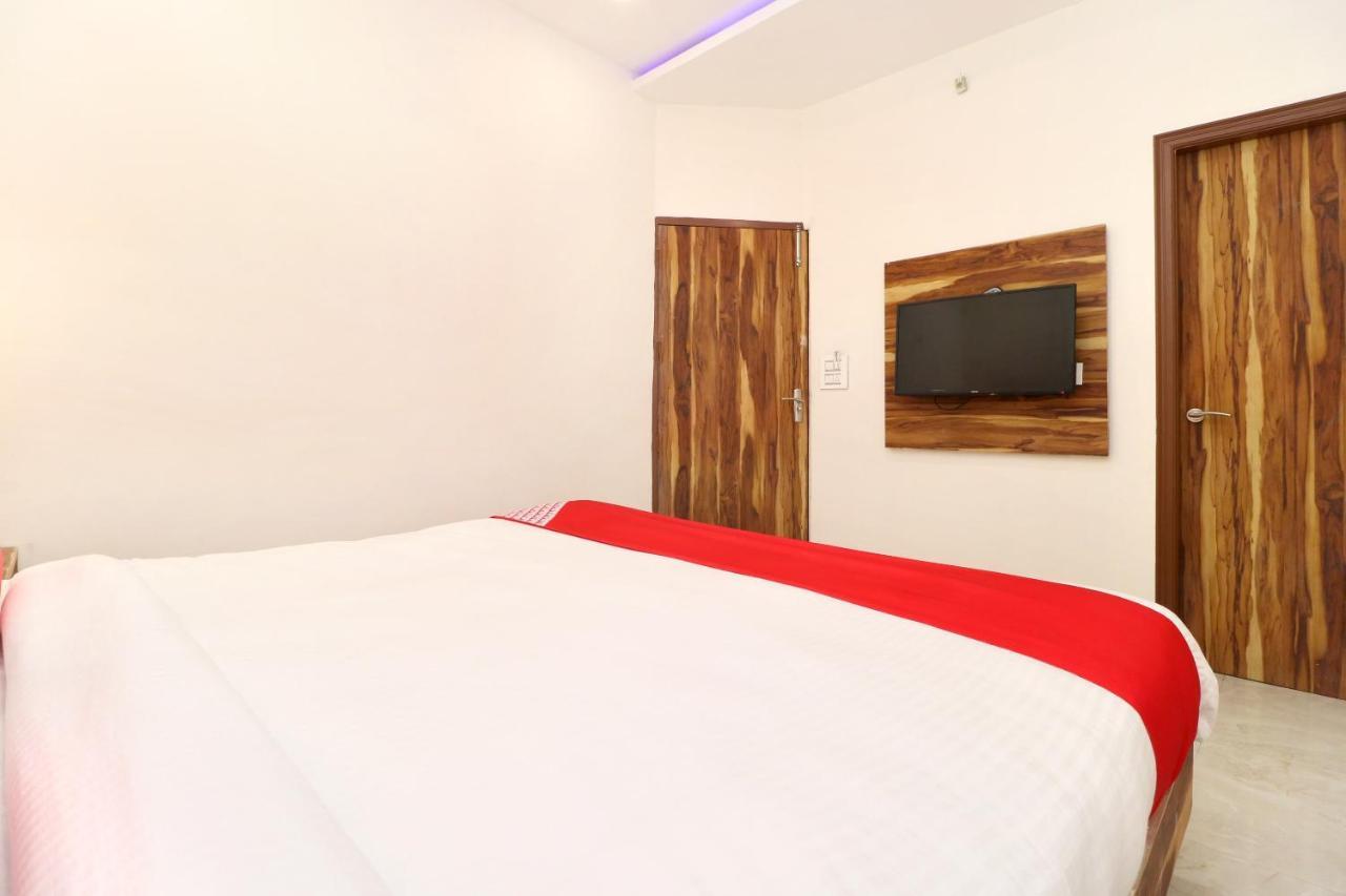 Hotel D Plaza Zirakpur Ngoại thất bức ảnh