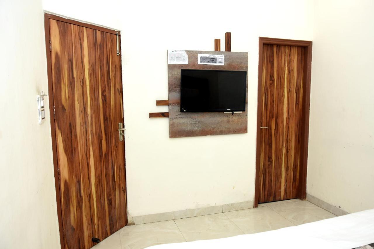Hotel D Plaza Zirakpur Ngoại thất bức ảnh