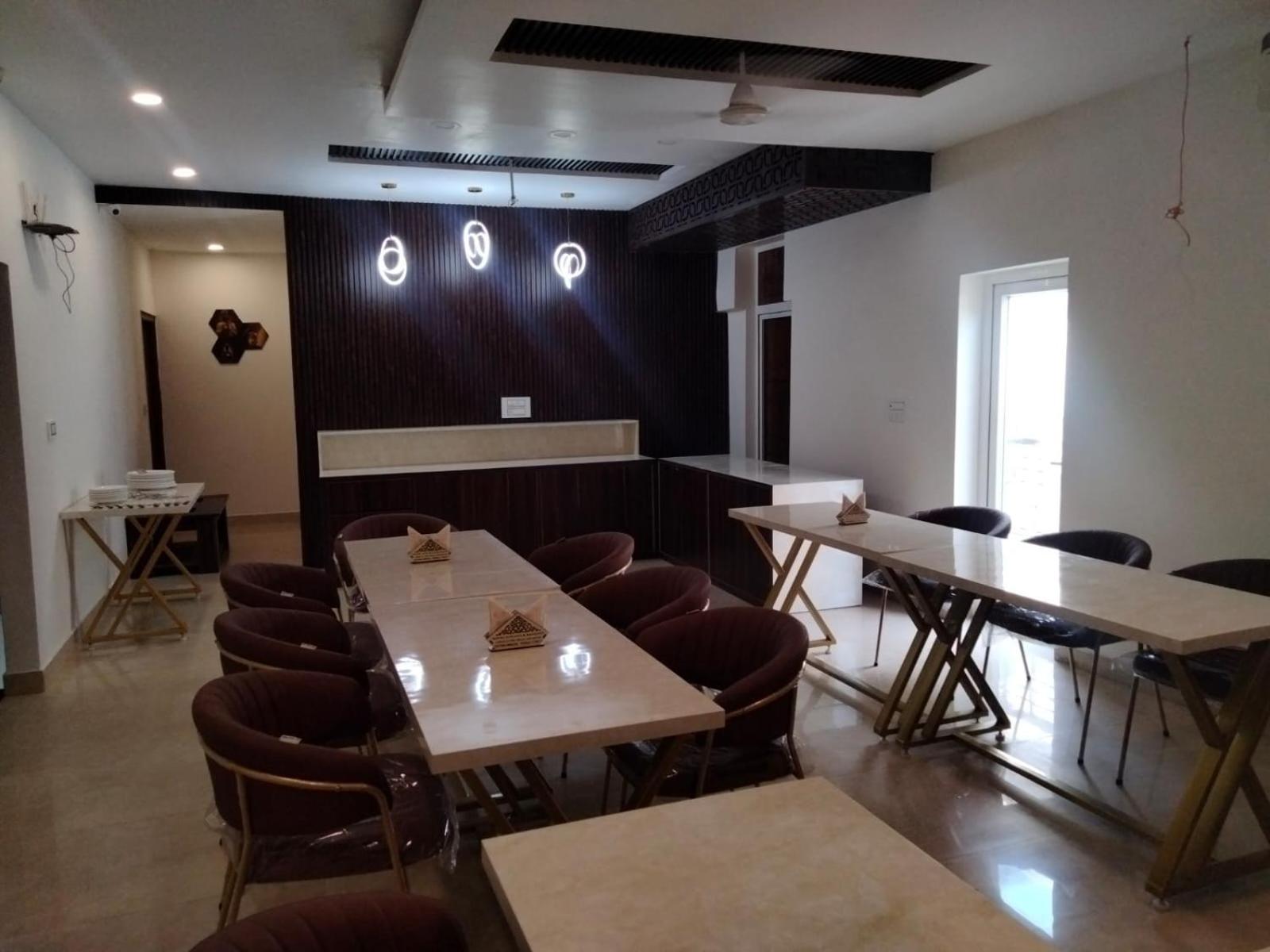 Hotel D Plaza Zirakpur Ngoại thất bức ảnh