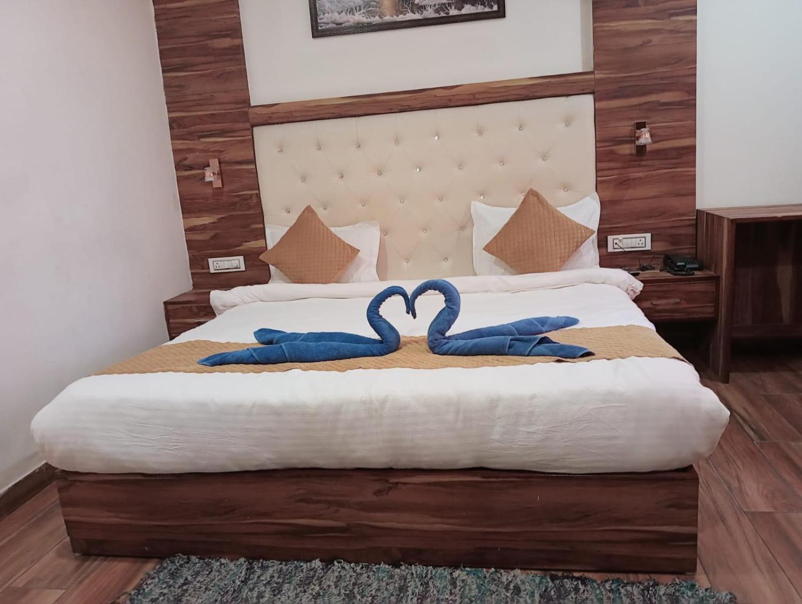 Hotel D Plaza Zirakpur Ngoại thất bức ảnh