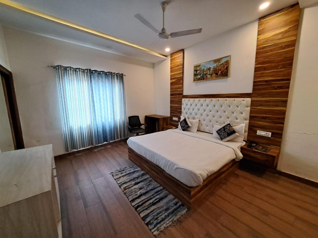 Hotel D Plaza Zirakpur Ngoại thất bức ảnh