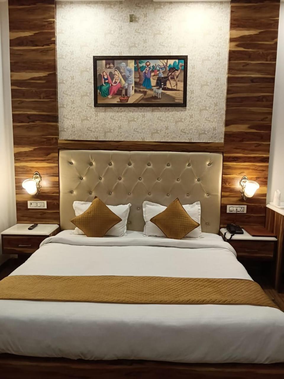 Hotel D Plaza Zirakpur Ngoại thất bức ảnh