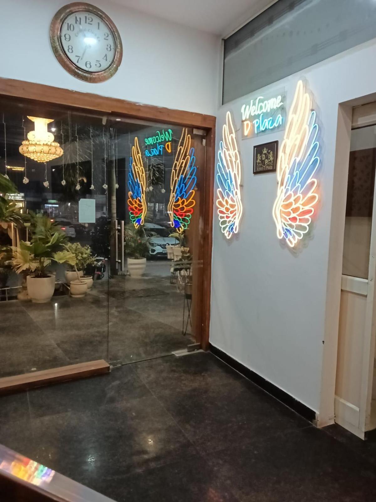 Hotel D Plaza Zirakpur Ngoại thất bức ảnh
