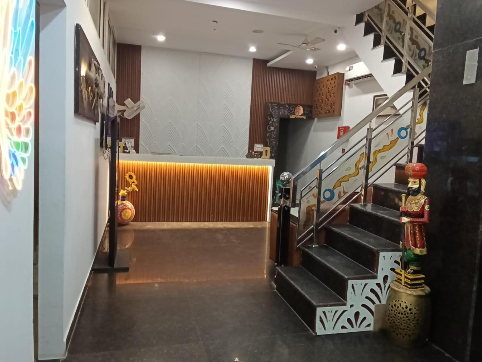 Hotel D Plaza Zirakpur Ngoại thất bức ảnh