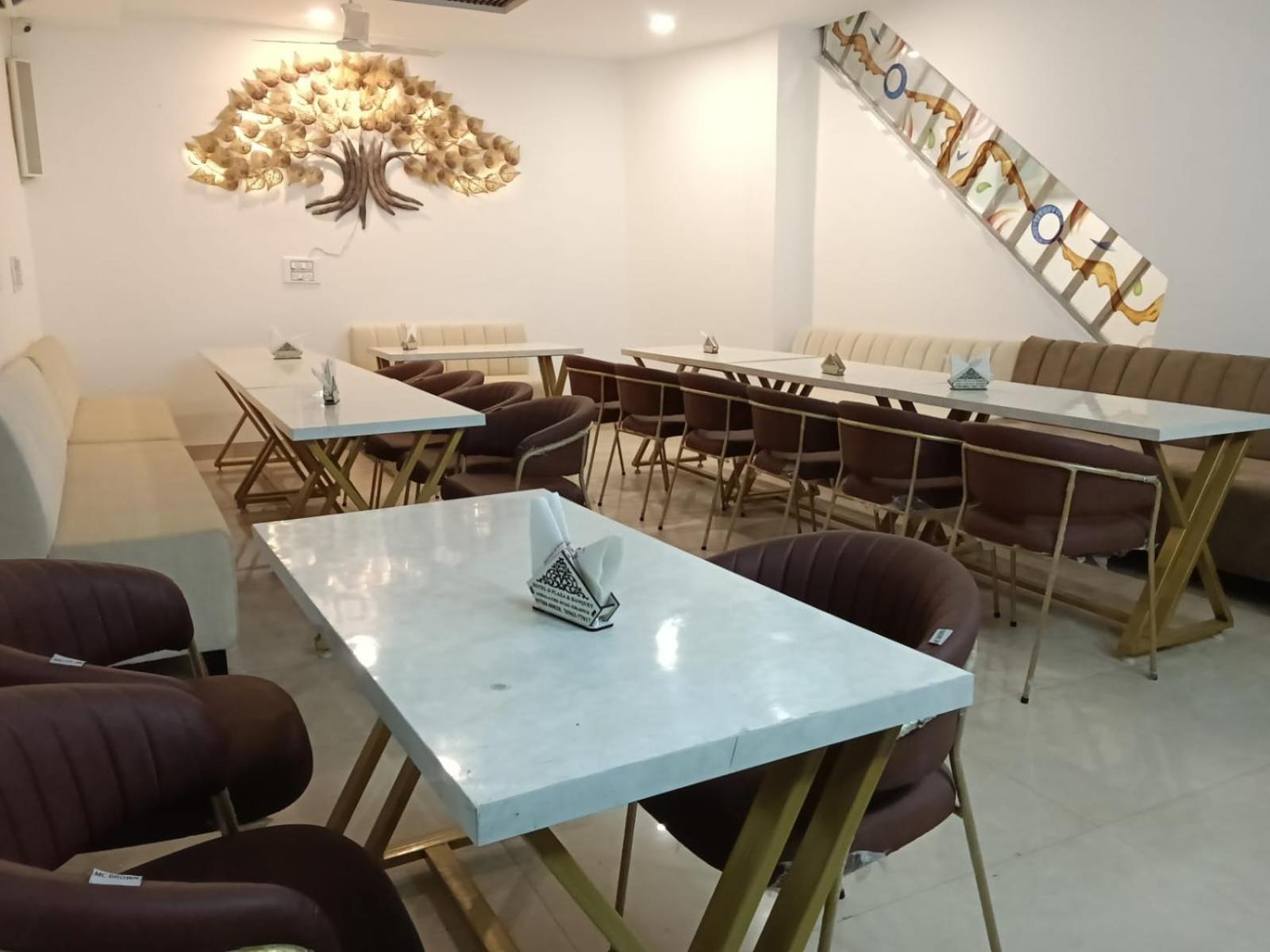 Hotel D Plaza Zirakpur Ngoại thất bức ảnh